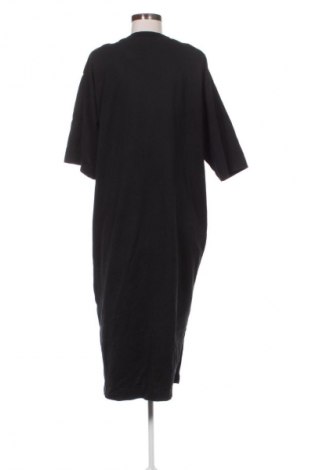 Ruha THE SET, Méret L, Szín Fekete, Ár 10 331 Ft