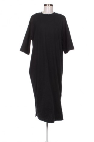 Ruha THE SET, Méret L, Szín Fekete, Ár 10 331 Ft