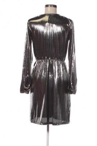 Ruha Tissaia, Méret M, Szín Ezüstös, Ár 2 819 Ft