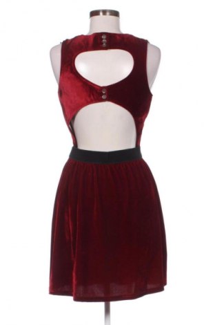 Ruha Unbranded, Méret M, Szín Piros, Ár 8 264 Ft