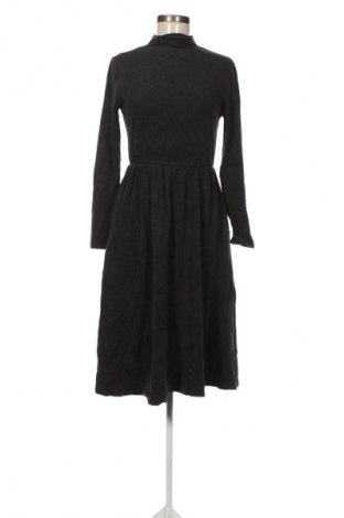 Kleid Unbranded, Größe M, Farbe Grau, Preis € 8,99