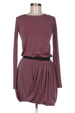 Kleid Unbranded, Größe M, Farbe Aschrosa, Preis € 19,95