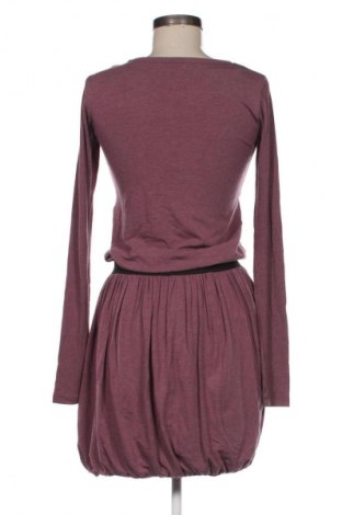 Kleid Unbranded, Größe M, Farbe Aschrosa, Preis € 19,95