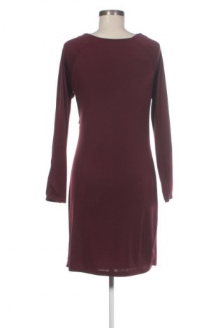 Ruha Unbranded, Méret M, Szín Piros, Ár 5 429 Ft