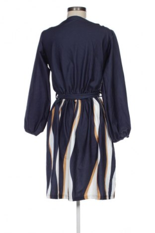 Рокля Unbranded, Размер M, Цвят Многоцветен, Цена 13,80 €