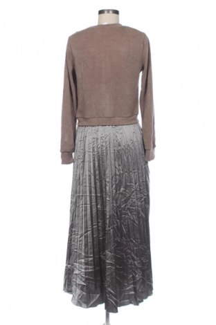 Ruha Unbranded, Méret M, Szín Sokszínű, Ár 6 719 Ft