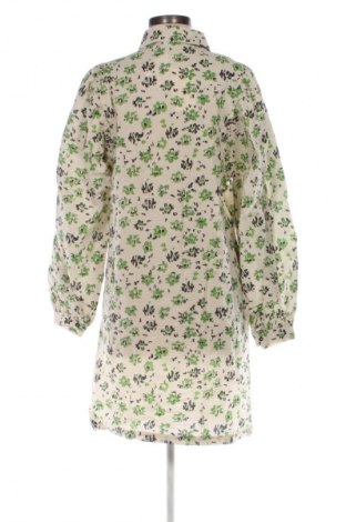 Ruha VILA, Méret M, Szín Sokszínű, Ár 16 116 Ft