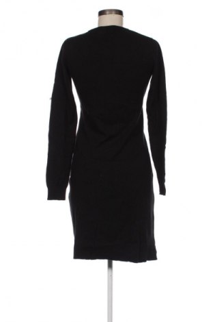 Ruha VILA, Méret S, Szín Fekete, Ár 5 785 Ft