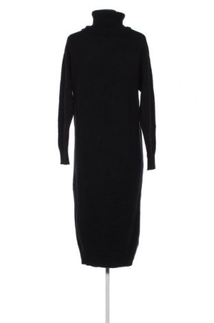 Ruha VILA, Méret S, Szín Fekete, Ár 15 889 Ft