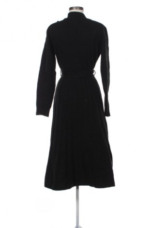 Ruha VILA, Méret M, Szín Fekete, Ár 15 889 Ft