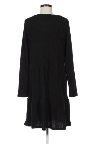 Ruha VILA, Méret XL, Szín Fekete, Ár 6 309 Ft