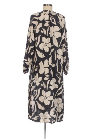 Kleid VILA, Größe M, Farbe Mehrfarbig, Preis € 22,99