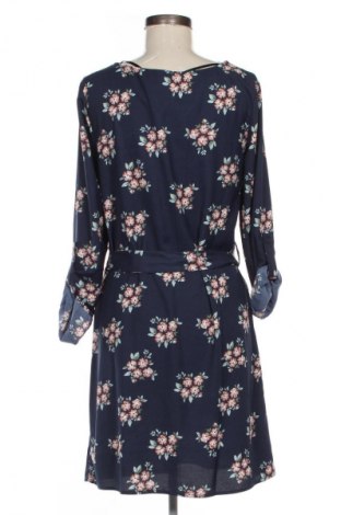 Рокля Vero Moda, Размер S, Цвят Многоцветен, Цена 8,18 €