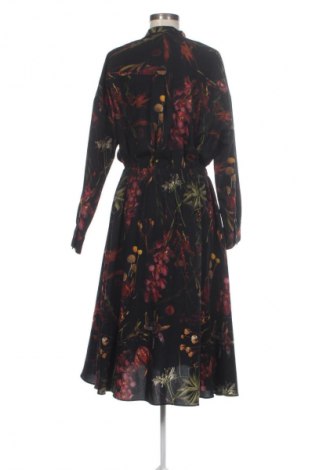 Рокля Weekday, Размер M, Цвят Многоцветен, Цена 10,73 €