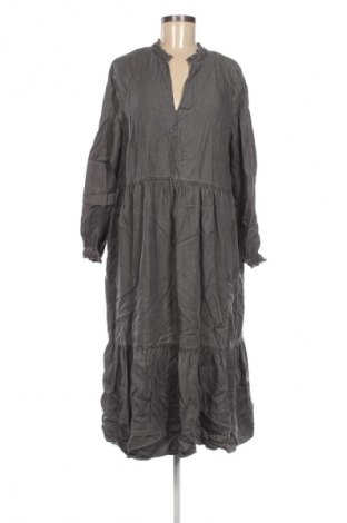 Ruha Whistles, Méret XL, Szín Szürke, Ár 27 453 Ft