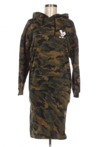 Kleid Whoshotya, Größe S, Farbe Mehrfarbig, Preis € 32,00