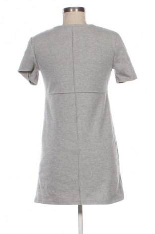 Kleid Zara, Größe M, Farbe Grau, Preis € 8,99