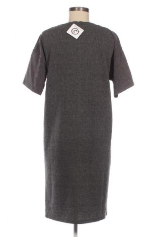 Kleid Zara, Größe M, Farbe Grau, Preis € 17,00