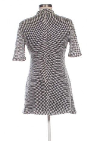 Kleid Zara, Größe M, Farbe Mehrfarbig, Preis € 14,99
