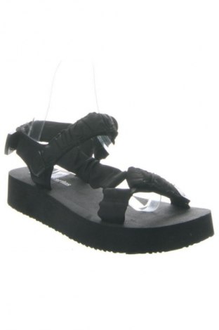 Сандали Stradivarius, Размер 41, Цвят Черен, Цена 23,51 €