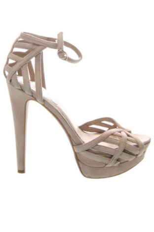 Сандали Jessica Simpson, Размер 35, Цвят Бежов, Цена 35,79 €