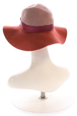 Căciulă LC Waikiki, Culoare Multicolor, Preț 36,99 Lei