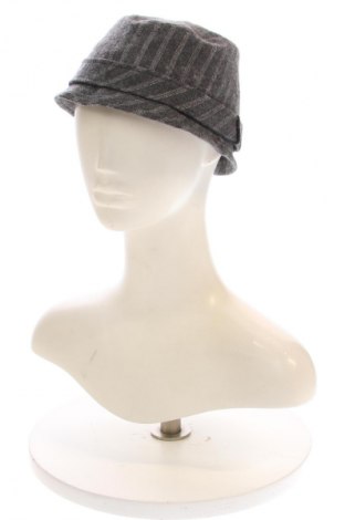 Шапка Risskio, Цвят Сив, Цена 27,62 €