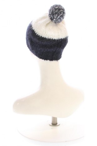 Шапка United Colors Of Benetton, Цвят Многоцветен, Цена 10,16 €