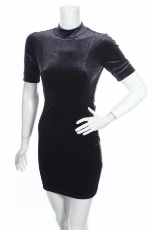 Рокля Gina Tricot