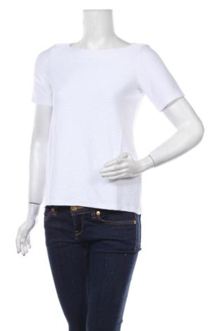 Дамска блуза Madeleine, Размер M, Цвят Бял, 94% полиамид, 6% еластан, Цена 35,10 лв.