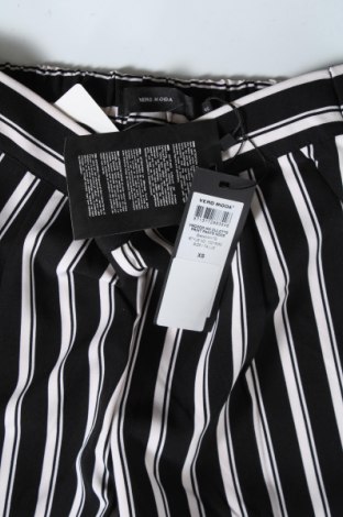 Γυναικείο παντελόνι Vero Moda, Μέγεθος XS, Χρώμα Μαύρο, 96% πολυεστέρας, 4% ελαστάνη, Τιμή 14,23 €