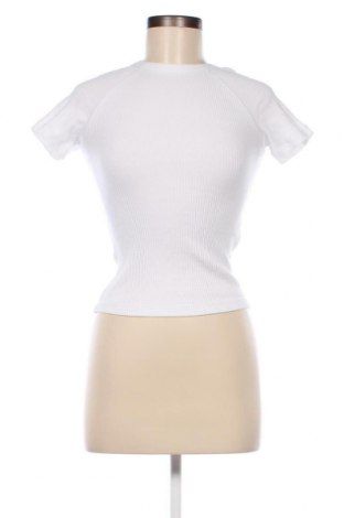 Дамска блуза Samsoe & Samsoe, Размер XS, Цвят Бял, Цена 25,40 лв.