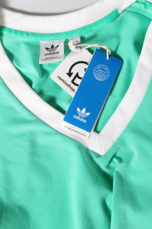 Дамска тениска Adidas Originals, Размер S, Цвят Зелен, Цена 19,62 лв.