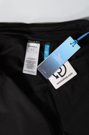 Дамски къс панталон O'neill, Размер M, Цвят Черен, Цена 31,75 лв.