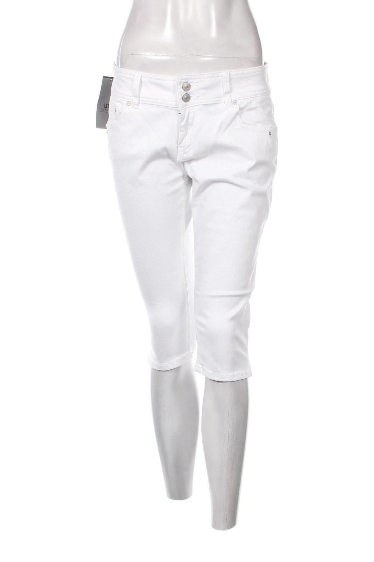 Дамски къс панталон Ltb, Размер M, Цвят Бял, Цена 24,00 лв.