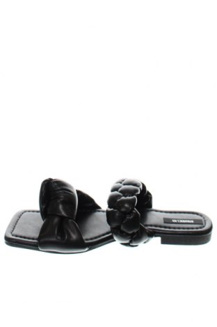 Pantofle Answear, Velikost 38, Barva Černá, Cena  522,00 Kč