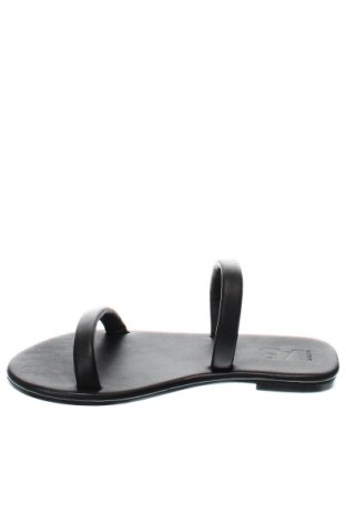 Pantofle Answear, Velikost 37, Barva Černá, Cena  446,00 Kč