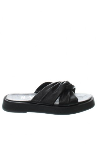 Papuci Answear, Mărime 40, Culoare Negru, Preț 207,70 Lei