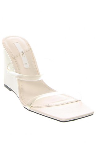 Pantofle Zara, Velikost 40, Barva Bílá, Cena  701,00 Kč