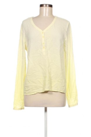 Γυναικεία μπλούζα Cecilia Classics, Μέγεθος S, Χρώμα Κίτρινο, Τιμή 1,88 €
