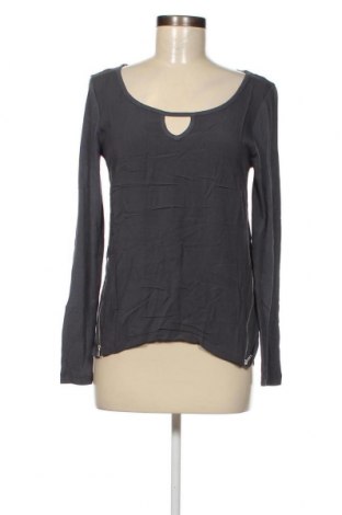 Γυναικεία μπλούζα DDP, Μέγεθος S, Χρώμα Μπλέ, Τιμή 3,68 €