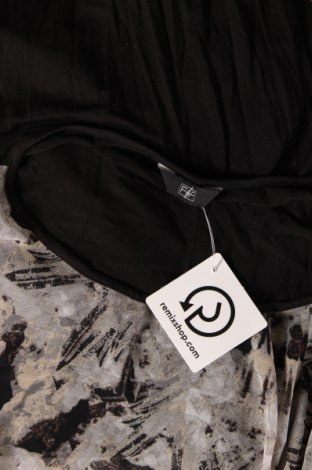 Γυναικεία μπλούζα F&F, Μέγεθος M, Χρώμα Μαύρο, Τιμή 2,00 €