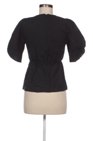 Дамска блуза Gestuz, Размер XS, Цвят Черен, Цена 27,00 лв.