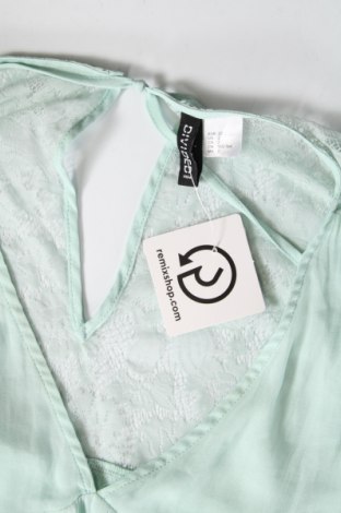 Дамска блуза H&M Divided, Размер XXS, Цвят Зелен, Цена 13,00 лв.
