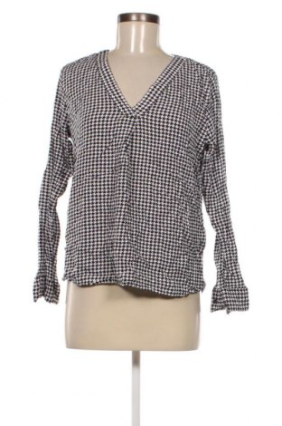 Damen Shirt Jean Pascale, Größe M, Farbe Mehrfarbig, Preis € 1,85