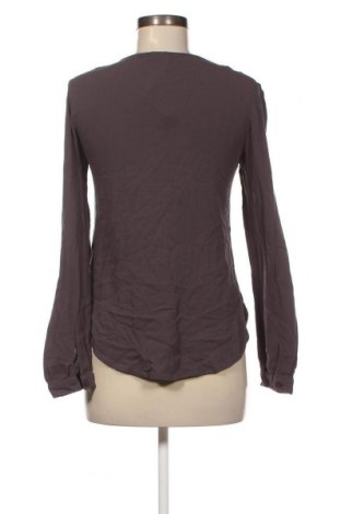 Дамска блуза Q/S by S.Oliver, Размер XS, Цвят Сив, Цена 5,04 лв.