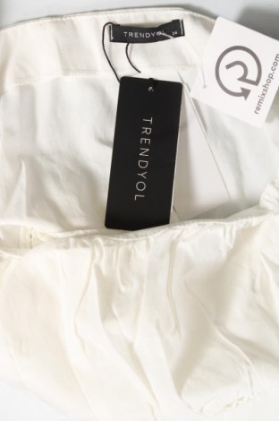 Damen Shirt Trendyol, Größe XS, Farbe Weiß, Preis 5,57 €