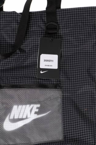 Γυναικεία τσάντα Nike, Χρώμα Μαύρο, Τιμή 52,58 €
