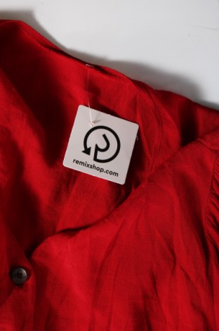 Дамска риза Bershka, Размер M, Цвят Червен, Цена 15,00 лв.