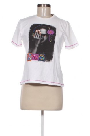 Дамска тениска Desigual, Размер L, Цвят Бял, Цена 49,30 лв.